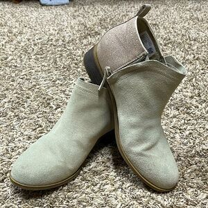 Toms Shoes,Tom’s Ankle Boots With Sparkly Gold Heels, Color: Gold/Tan, Size: 8.5